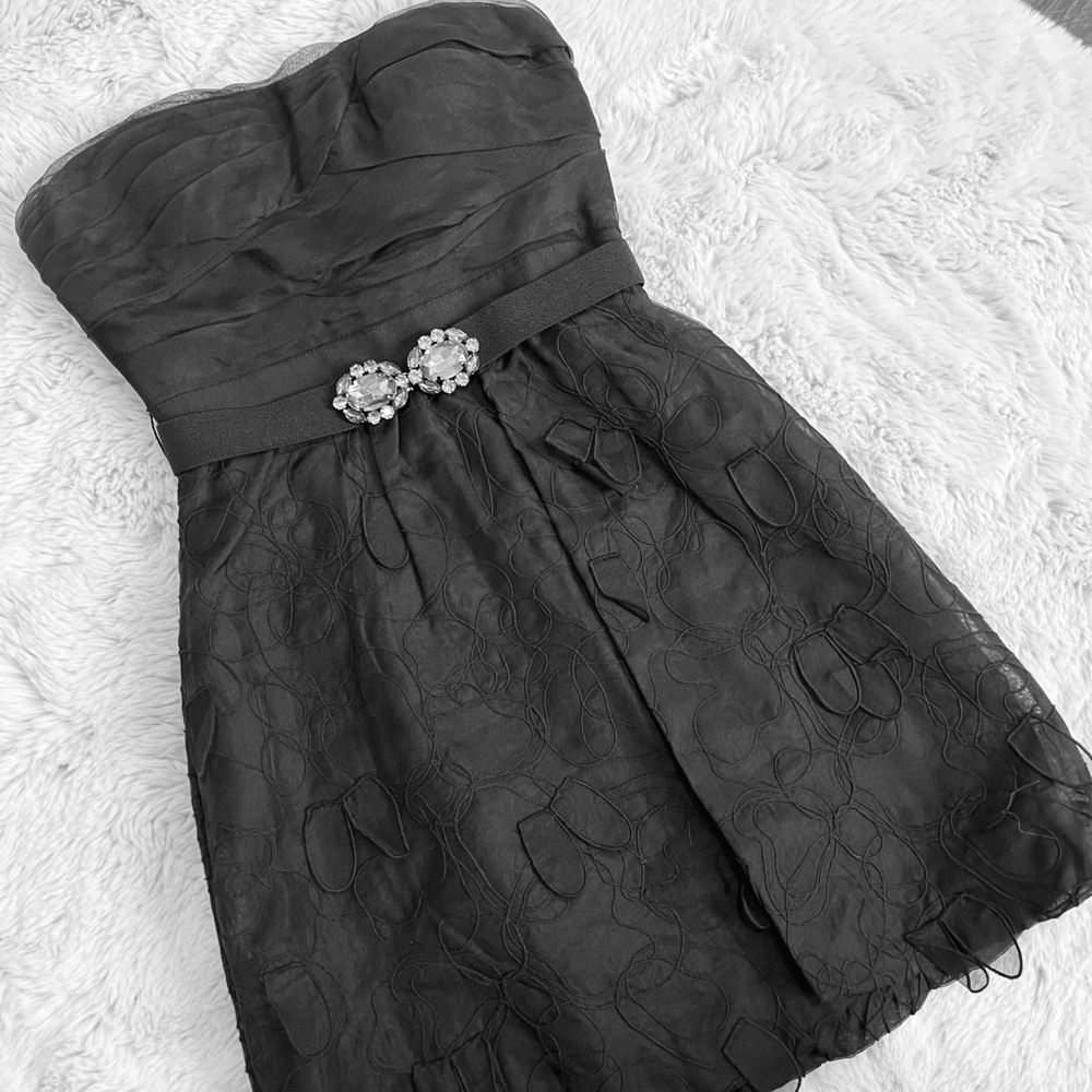 BCBGMaxAzria Black Strapless A-line Cocktail Dress